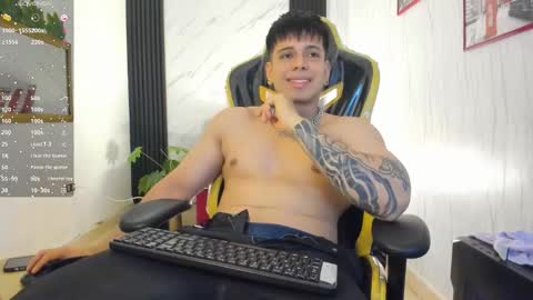      online show from December 2, 12:25 pm