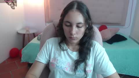 lunna online show from February 21, 8:38 pm