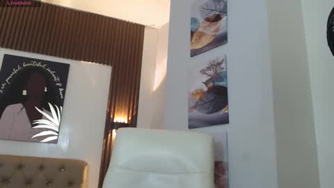 lunna online show from September 26, 9:56 pm