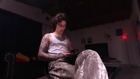   online show from January 10, 10:59 pm