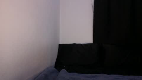 Snapshot of xoxo_k chatting on January 22, 7:25 am Miss K online show from January 22, 7:25 am