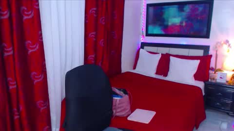 amanda online show from October 1, 3:49 am