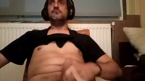 xqzme31 online show from January 14, 4:42 am