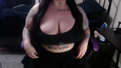 xorileyschembri online show from February 24, 2:19 am