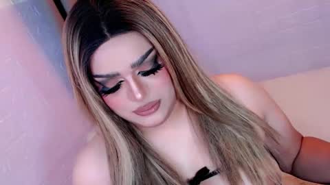 xsabbylicious69 online show from April 17, 2:14 am