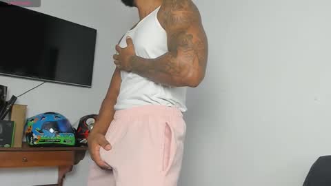 Stipp3r online show from December 19, 2:01 pm