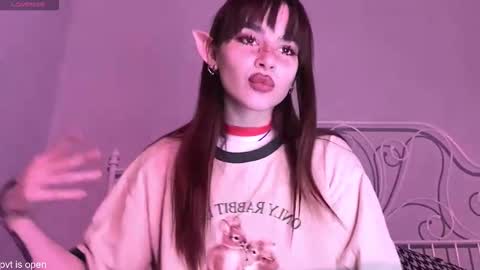 Lily online show from December 16, 10:38 pm