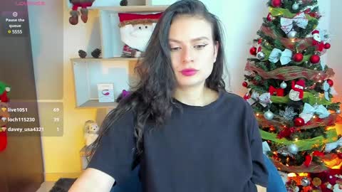 Amelie online show from December 30, 8:15 pm