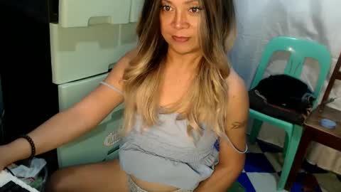 xxaprillovexx online show from February 8, 3:52 am