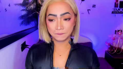 xxasian_goddessxx online show from March 27, 7:25 am