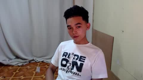 xxasiankurt online show from November 5, 4:42 pm