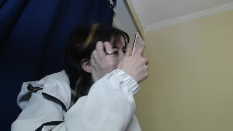 Cody  Akali online show from May 7, 4:52 am