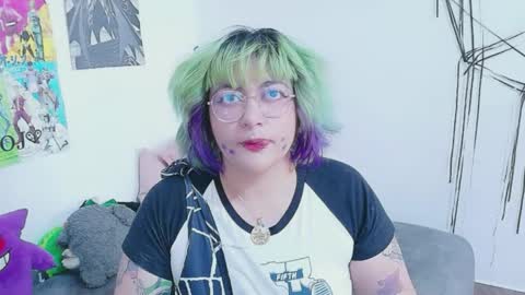 xxgreengoodxx online show from May 24, 8:48 pm