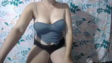 Snapshot of xxhott_ chatting on October 26, 9:32 am xxhott_ online show from October 26, 9:32 am