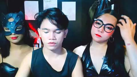 xxirene online show from March 2, 7:15 am