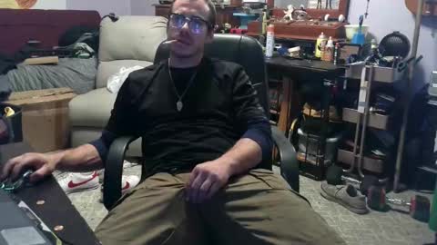 xxScubaStevexx online show from November 2, 4:18 pm