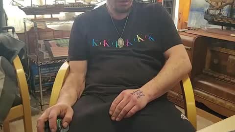 xxScubaStevexx online show from March 19, 5:51 pm