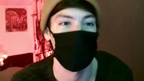 Snapshot of xxwhitefoxx chatting on March 12, 5:13 am David Fox online show from March 12, 5:13 am