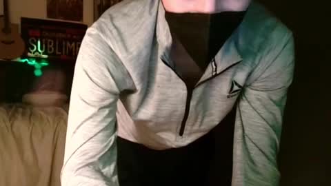 Snapshot of xxwhitefoxx chatting on February 22, 10:51 am David Fox online show from February 22, 10:51 am