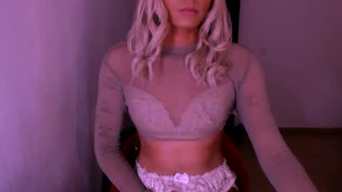 Chiara online show from May 3, 11:00 pm
