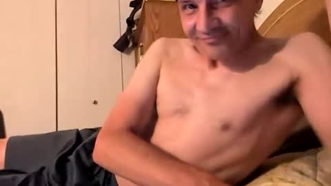 xxfredmtl18xx online show from August 3, 1:07 am