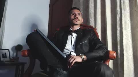 Kev online show from February 25, 7:38 pm