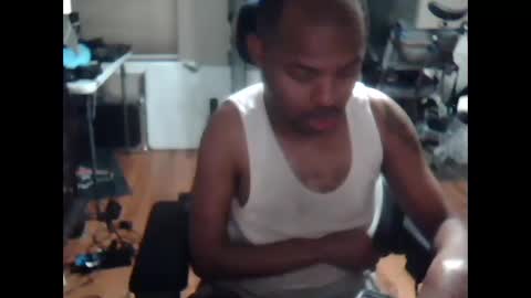 Snapshot of xxxonwheelz chatting on September 29, 4:33 am xxxonwheelz online show from September 29, 4:33 am