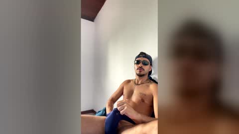 xxxranier online show from December 16, 4:02 pm