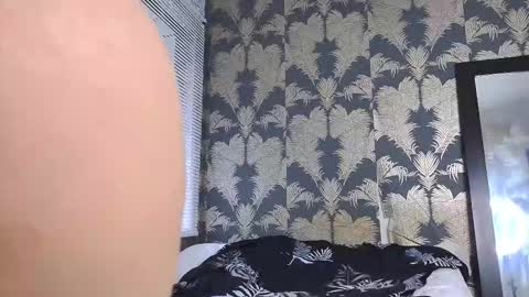 xxxtatianabustyxxx online show from February 15, 9:57 pm