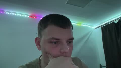 Leo online show from March 12, 9:40 pm