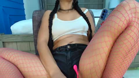 Lil Luna online show from February 4, 10:24 pm