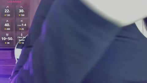 yan_nyan online show from December 15, 3:34 am