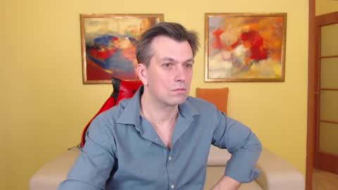 yang_1004 online show from January 3, 11:25 am