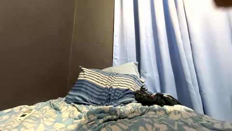 Snapshot of yankeeeewithnobrimm chatting on October 1, 11:03 pm yankeeeewithnobrimm online show from October 1, 11:03 pm