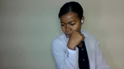 yannick_01 online show from June 9, 3:44 pm