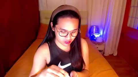 Allisonn online show from September 22, 4:33 pm