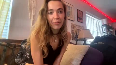 yanyanpixie online show from October 22, 7:48 pm