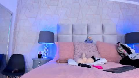 Yara Bliss  online show from February 22, 8:44 pm