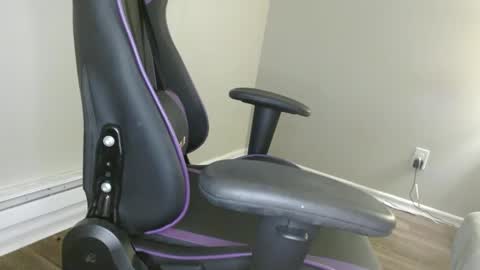 YARA online show from December 5, 6:17 pm