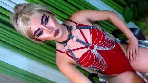 miss yasii online show from September 14, 6:31 pm