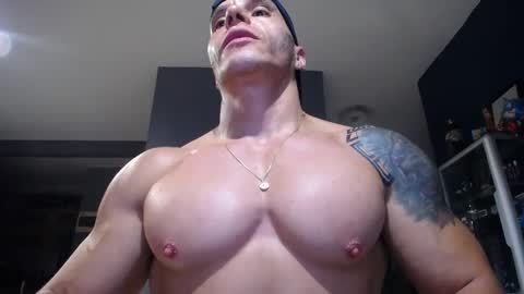 Snapshot of yatho_ chatting on October 2, 3:16 am yahto online show from October 2, 3:16 am