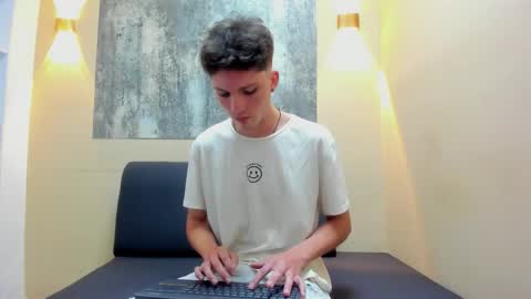 Yatson online show from March 25, 8:59 pm