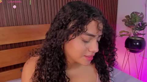 yaya23x online show from November 8, 2:53 pm