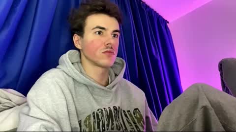 yayay333 online show from February 2, 3:59 am