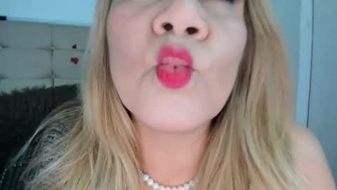 yayita online show from February 21, 5:49 pm