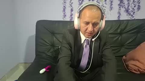 Hazzan online show from November 12, 3:58 pm