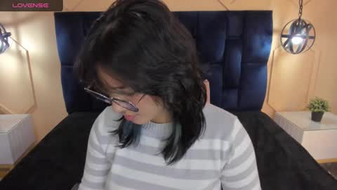 Yazmin online show from January 17, 5:41 pm