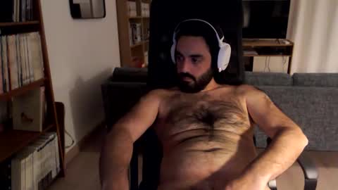 yeeaahoo online show from April 8, 10:13 pm