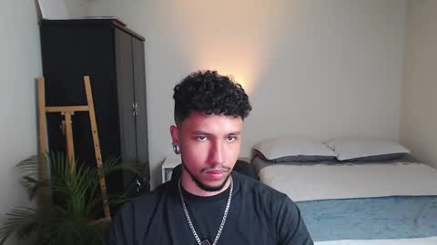 yeff online show from April 9, 1:09 am