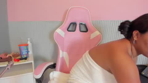 yeika_foxy online show from February 13, 11:46 am